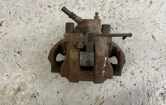 Mercedes-Benz E W212 Rear brake cylinder 