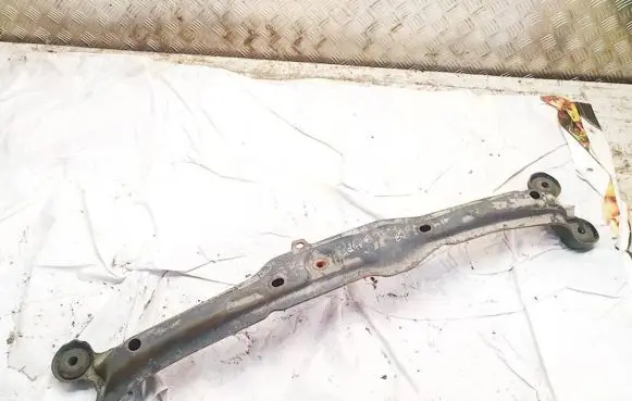 Volkswagen PASSAT B3 Front subframe