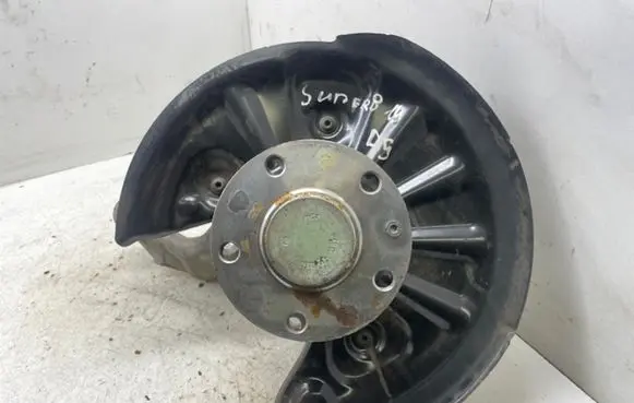 Skoda Superb B8 (3V) Rear wheel hub 3Q0615612B