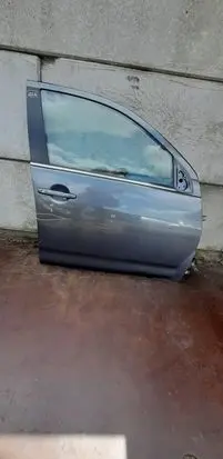 Citroen C-Crosser Front door