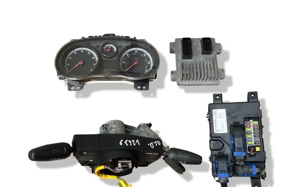Opel Corsa D Engine ECU kit and lock set 55485171