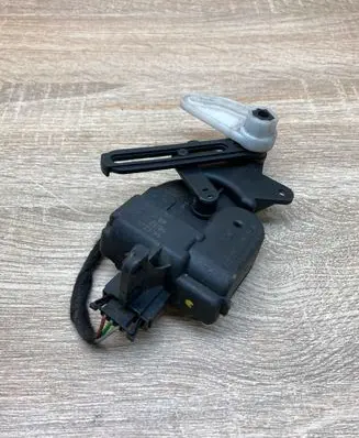 Volkswagen Golf IV Air flap motor/actuator 1J0907511 6NN007626 WITHPLUG