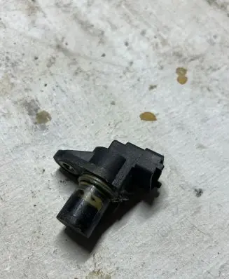Mercedes-Benz E W211 Camshaft position sensor A0031539728 469334