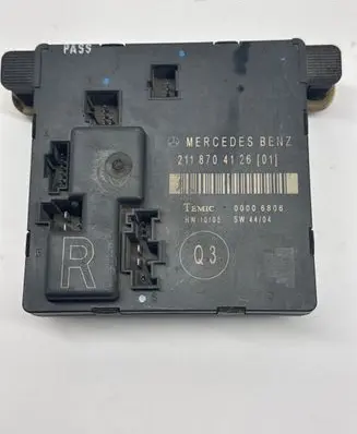 Mercedes-Benz E W211 Door control unit/module 2118704126 00006806