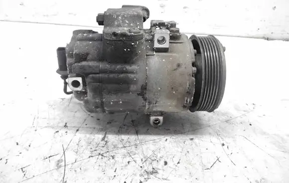 Skoda Fabia Mk1 (6Y) Air conditioning (A/C) compressor (pump) 6Q0820803H