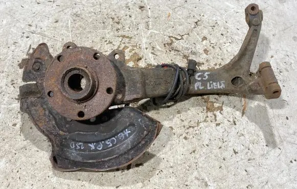 Audi A6 S6 C5 4B Front wheel hub spindle knuckle