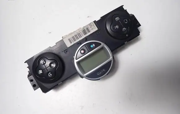 Renault Scenic II - Grand scenic II Climate control unit 8200344842