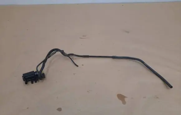Mercedes-Benz C W205 Turbo solenoid valve A0091533128 15T077 70078208