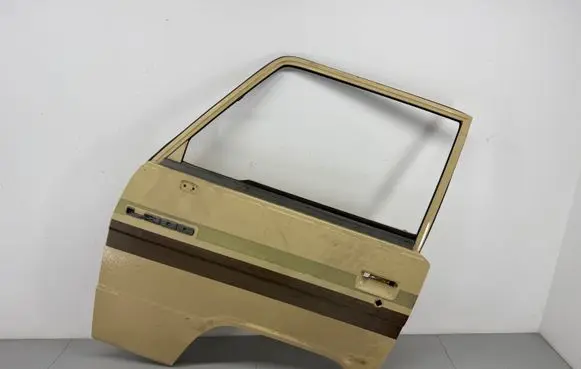 Door (2 Door Coupe)