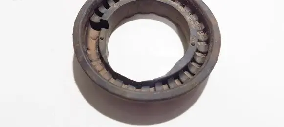 Renault Kangoo I Front coil spring rubber mount 7700419475a