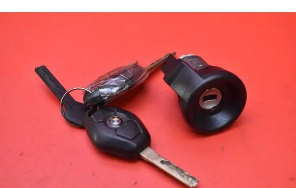 BMW 3 E46 Ignition lock 1094686