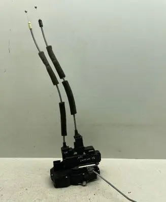 Chevrolet Captiva Rear door lock A046818