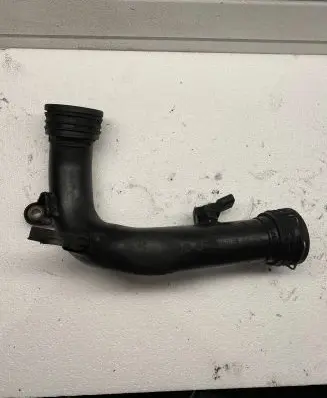 Volkswagen Golf V Intercooler hose/pipe 1K0145770