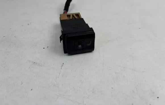 Audi A3 S3 8L Seat heating switch 8L0963563A