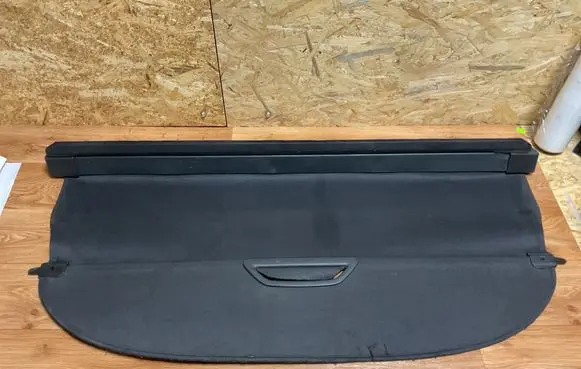 Renault Megane III Parcel shelf load cover 