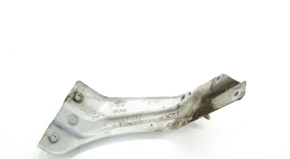 Volkswagen Scirocco Fender mounting bracket 1K8821135ACR