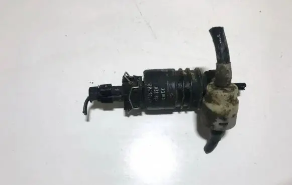 Opel Astra G Windscreen/windshield washer pump 