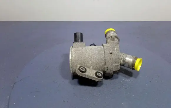 Ford Grand C-MAX Water pump DS7E-8C419-CA