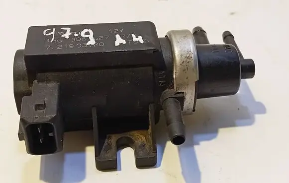 Audi A4 S4 B5 8D Turbo solenoid valve 1H0906627 72190320