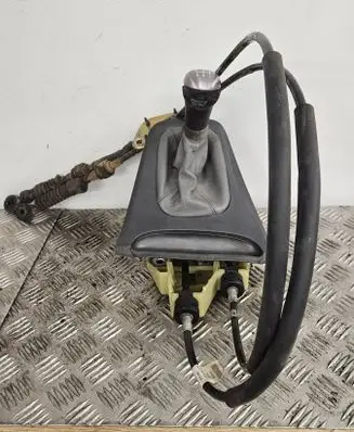 Volvo S80 Gear shifter/selector 9192551