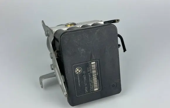 BMW 3 E90 E91 ABS Pump 6771487 10096008313 00401111D3