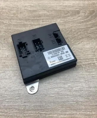 Mercedes-Benz E W211 Comfort/convenience module 2115452132