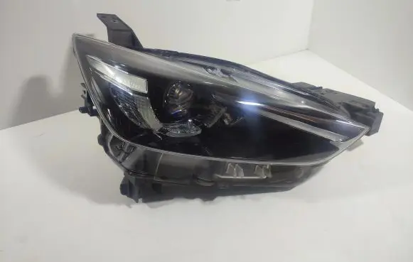 Mazda CX-3 Headlight/headlamp D10E51030