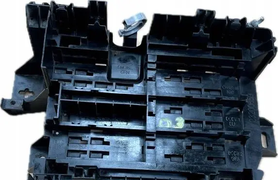 Cadillac Escalade IV Fuse box set 23200659