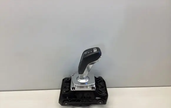 Land Rover Evoque II Gear shifter/selector K8D2045B28A