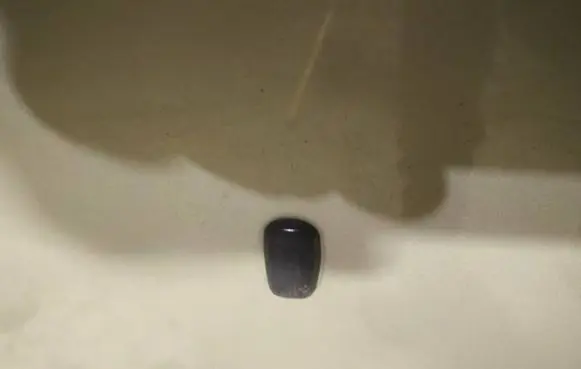 Windshield washer spray nozzle