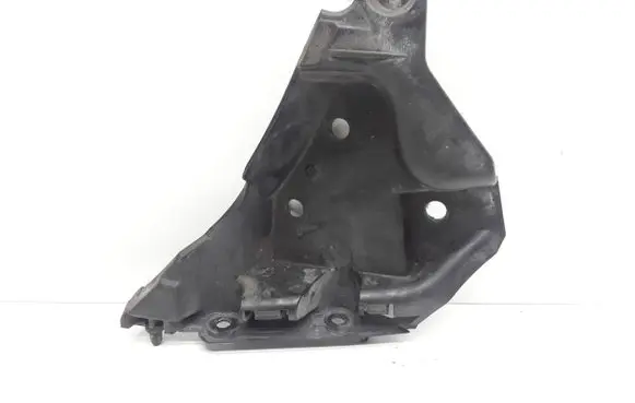 Front bumper mounting bracket