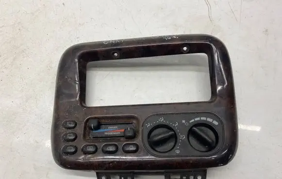 Chrysler Voyager Climate control unit 937AB
