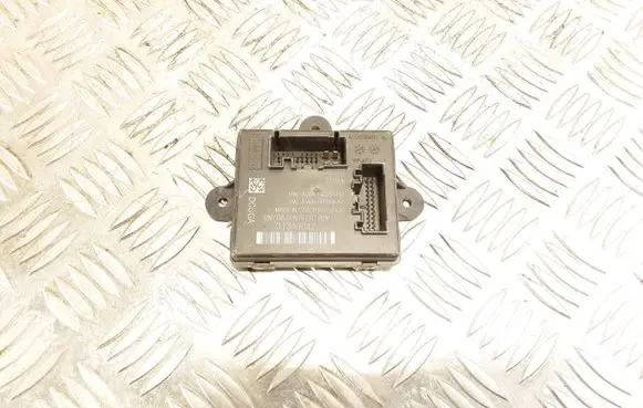 Volvo V40 Door control unit/module 31343042