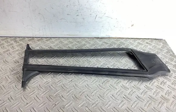 Tesla Model Y (B) pillar trim (top) 149767900C