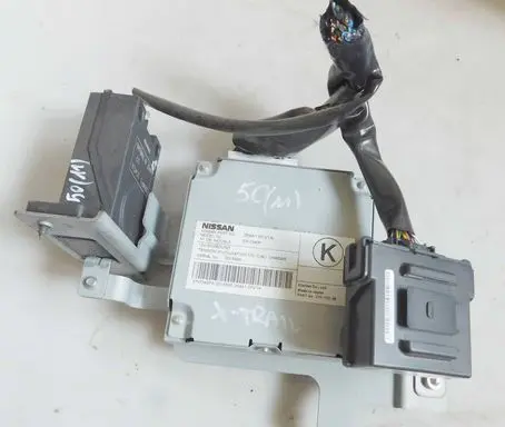 Nissan X-Trail T32 Camera control unit module 284A16FV1A 284P16FT2A 284P35SK0A