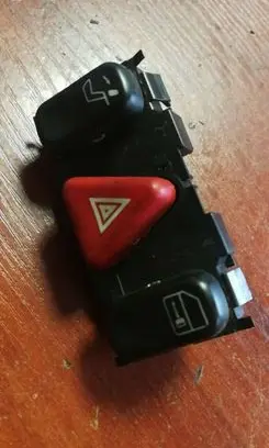 Mercedes-Benz E W210 Hazard light switch 2088200310