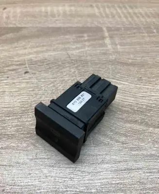 Skoda Fabia Mk1 (6Y) Windscreen/window heater switch 6Y0959621