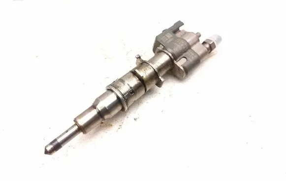 BMW 3 E90 E91 Fuel injector 7589048 758904809