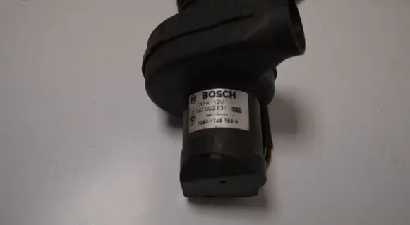 BMW 5 E39 Engine control unit/module fan 0130002831
