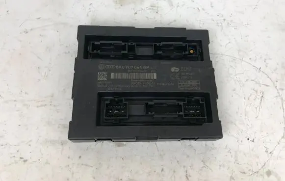 Audi A4 S4 B8 8K Comfort/convenience module 8K0907064GP 8K0907064FP
