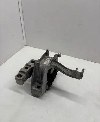 Volkswagen Golf VIII Engine mount bracket 5WA199262H