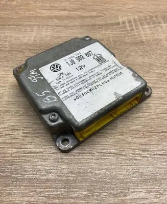 Volkswagen PASSAT B5 Airbag control unit/module 1J0909607 5WK4199 Hit