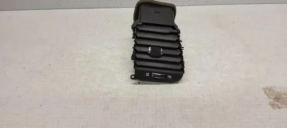 Jeep Grand Cherokee Dashboard side air vent grill/cover trim VP00007406 17499F