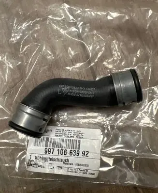 Porsche 997 Coolant pipe/hose 99710663992