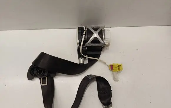 Volkswagen PASSAT B6 Front seatbelt 3C1857706F
