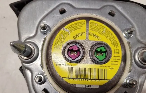 Volvo V50 Steering wheel airbag 30615725 6100233A00