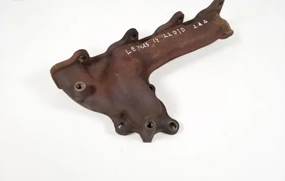 Lexus IS 220D-250-350 Exhaust manifold