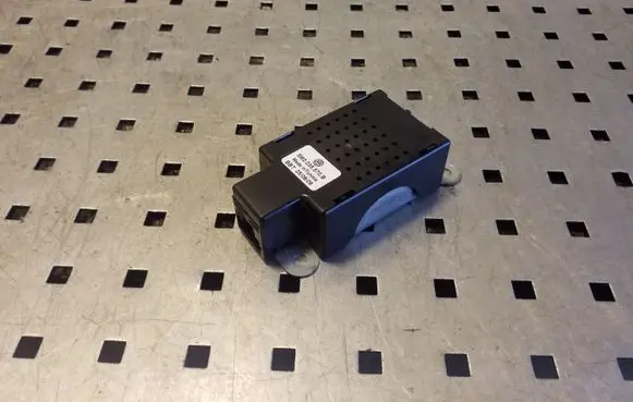 Volkswagen Golf Plus Aerial antenna amplifier 5M0035570B