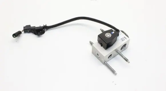 Opel Mokka B Air conditioning (A/C) expansion valve T591240