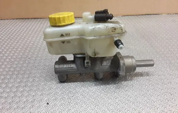 Seat Ibiza III (6L) Master brake cylinder X5617